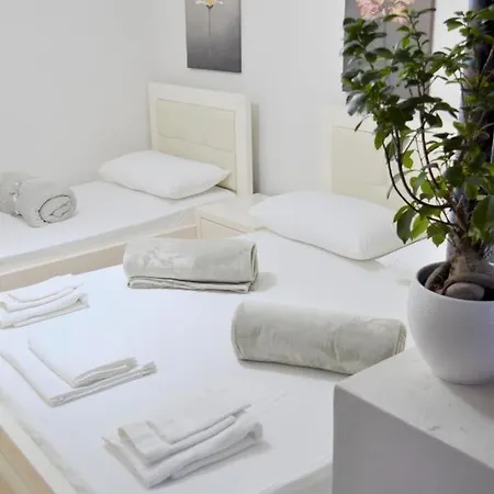 Apartment Aria